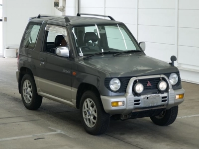MITSUBISHI PAJERO MINI