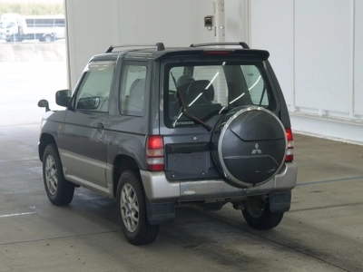 MITSUBISHI PAJERO MINI