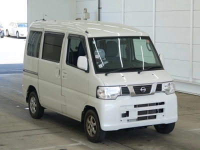 NISSAN NV100 CLIPPER
