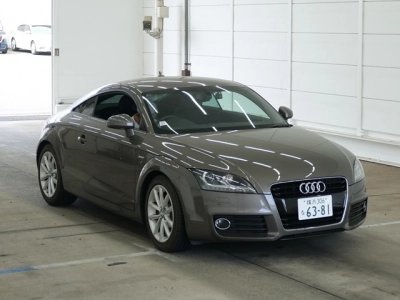 AUDI TT