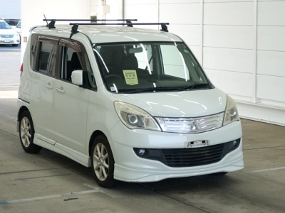 MITSUBISHI DELICA D:2