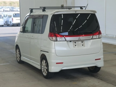 MITSUBISHI DELICA D:2