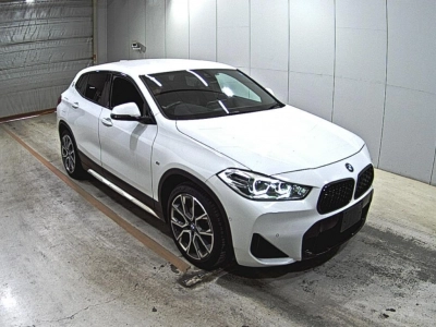 BMW X2