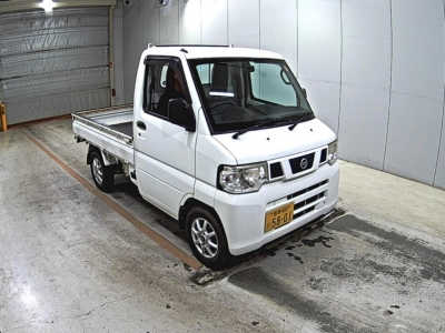 NISSAN CLIPPER TRUCK