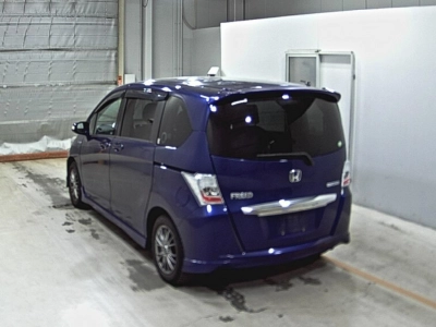 HONDA FREED HYBRID