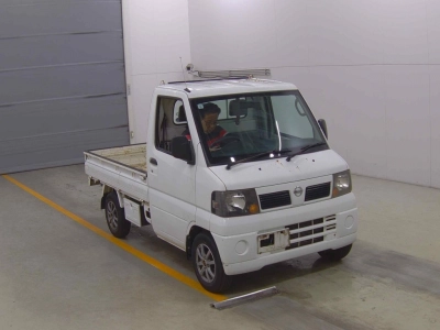 NISSAN CLIPPER TRUCK