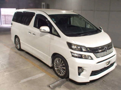 TOYOTA VELLFIRE