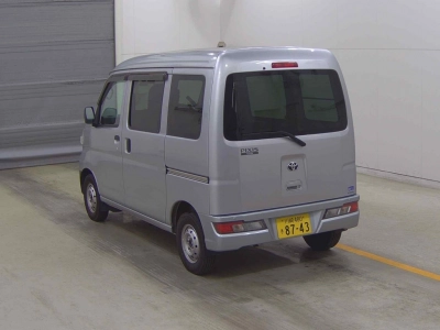 TOYOTA PIXIS VAN