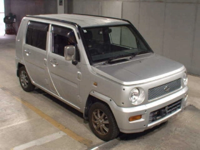 DAIHATSU NAKED