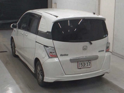 HONDA FREED SPIKE