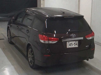 TOYOTA WISH