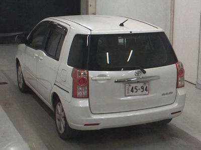 TOYOTA RAUM