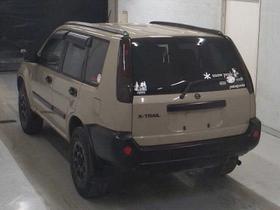 NISSAN X-TRAIL