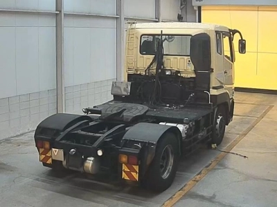 MITSUBISHI FUSO