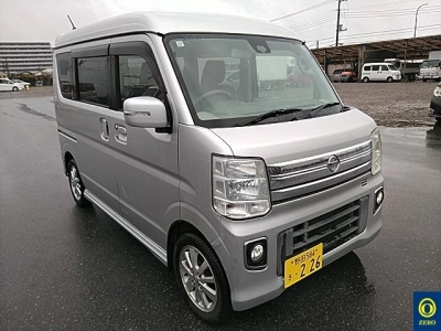 NISSAN NV100 CLIPPER RIO