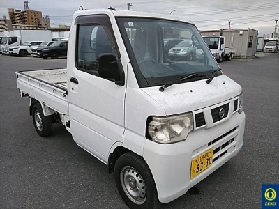 NISSAN NT100 CLIPPER