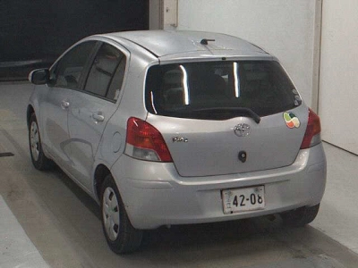 TOYOTA VITZ
