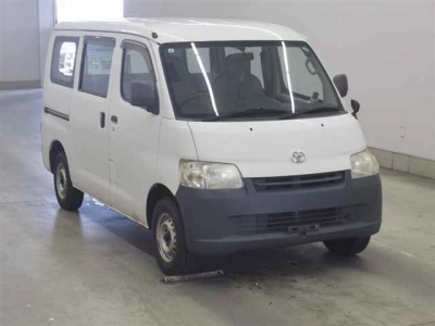 TOYOTA TOWN ACE VAN