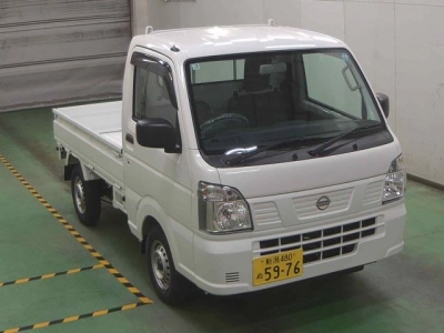 NISSAN CLIPPER TRUCK