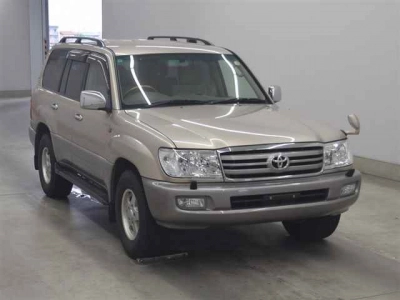 TOYOTA LAND CRUISER