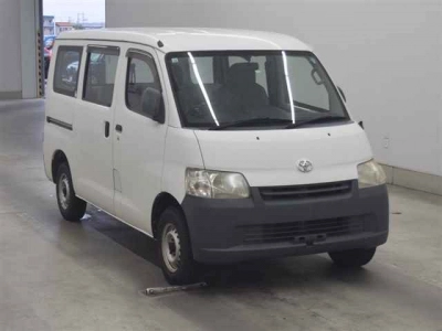 TOYOTA TOWN ACE VAN
