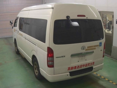 TOYOTA REGIUS ACE