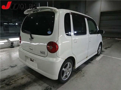 DAIHATSU MOVE LATTE