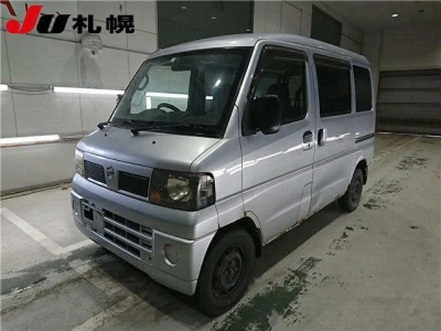 NISSAN CLIPPER VAN