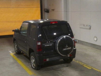 MITSUBISHI PAJERO MINI