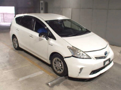 TOYOTA PRIUS ALPHA