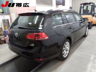 VOLKSWAGEN GOLF VARIANT