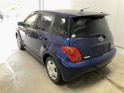 TOYOTA IST