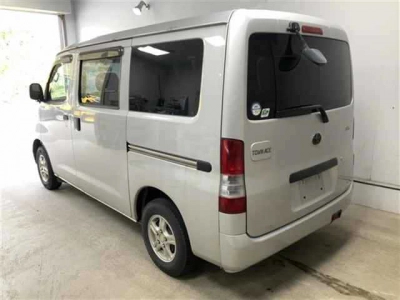 TOYOTA TOWN ACE VAN