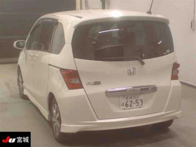 HONDA FREED