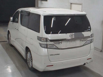 TOYOTA VELLFIRE