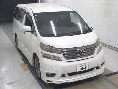 TOYOTA VELLFIRE