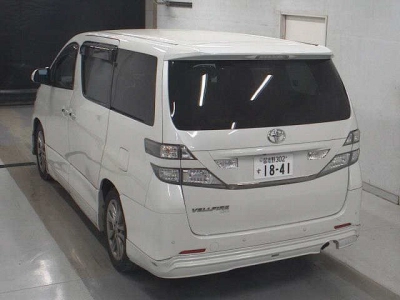TOYOTA VELLFIRE