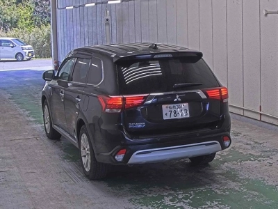 MITSUBISHI OUTLANDER PHEV