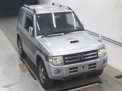 MITSUBISHI PAJERO MINI