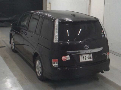 TOYOTA ISIS