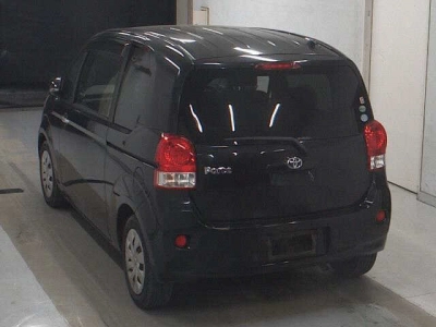 TOYOTA PORTE