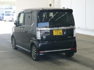 HONDA N BOX CUSTOM