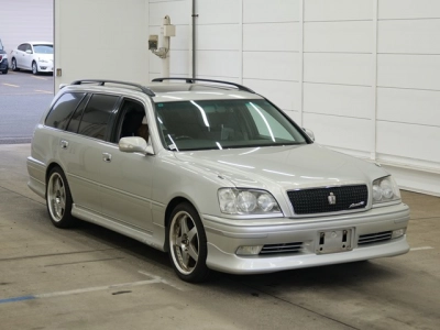 TOYOTA CROWN ESTATE