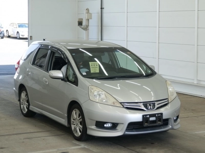 HONDA FIT SHUTTLE