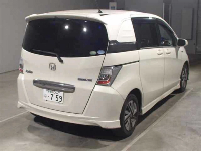 HONDA FREED SPIKE