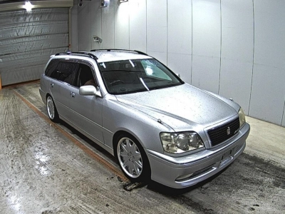 TOYOTA CROWN ESTATE
