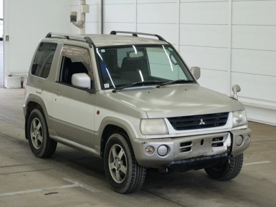 MITSUBISHI PAJERO MINI