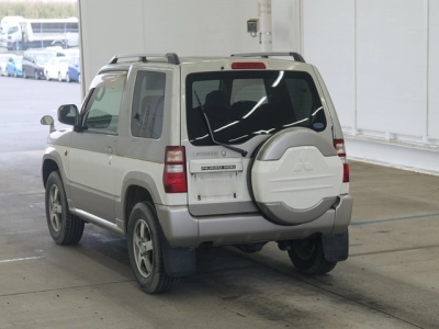 MITSUBISHI PAJERO MINI