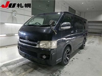 TOYOTA REGIUS VAN