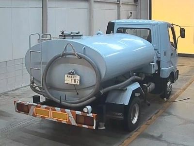 MITSUBISHI FUSO FIGHTER